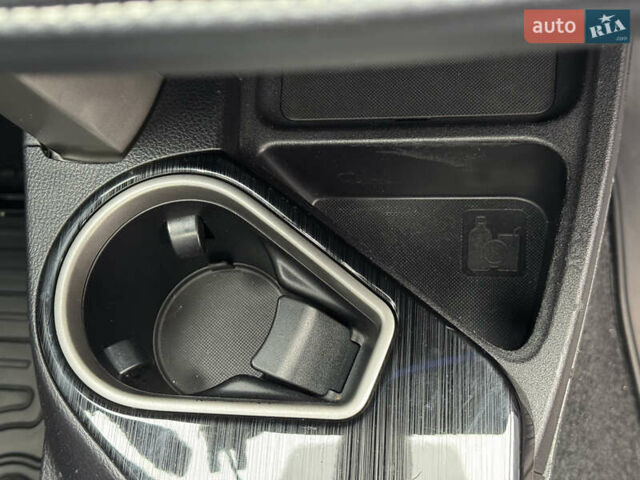 Черный Тойота РАВ 4, объемом двигателя 2.49 л и пробегом 118 тыс. км за 21999 $, фото 25 на Automoto.ua