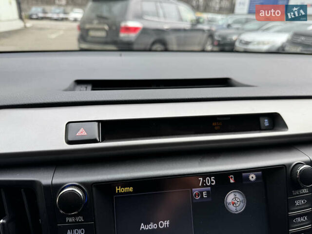 Черный Тойота РАВ 4, объемом двигателя 2.49 л и пробегом 118 тыс. км за 21999 $, фото 24 на Automoto.ua