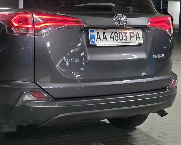 Черный Тойота РАВ 4, объемом двигателя 1.99 л и пробегом 129 тыс. км за 19600 $, фото 8 на Automoto.ua