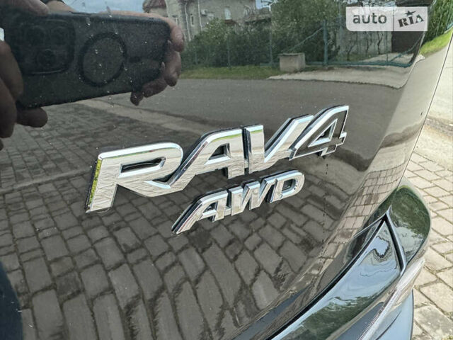 Чорний Тойота РАВ 4, об'ємом двигуна 2.2 л та пробігом 133 тис. км за 23900 $, фото 50 на Automoto.ua