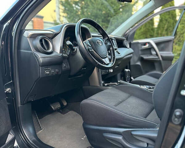 Черный Тойота РАВ 4, объемом двигателя 2.23 л и пробегом 183 тыс. км за 21500 $, фото 11 на Automoto.ua