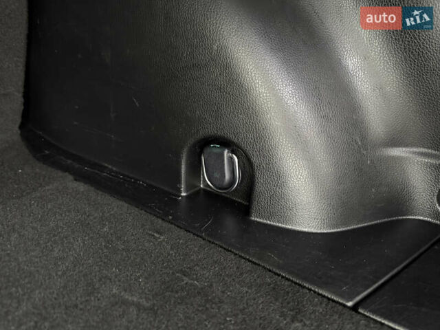 Черный Тойота РАВ 4, объемом двигателя 2.49 л и пробегом 118 тыс. км за 21999 $, фото 47 на Automoto.ua