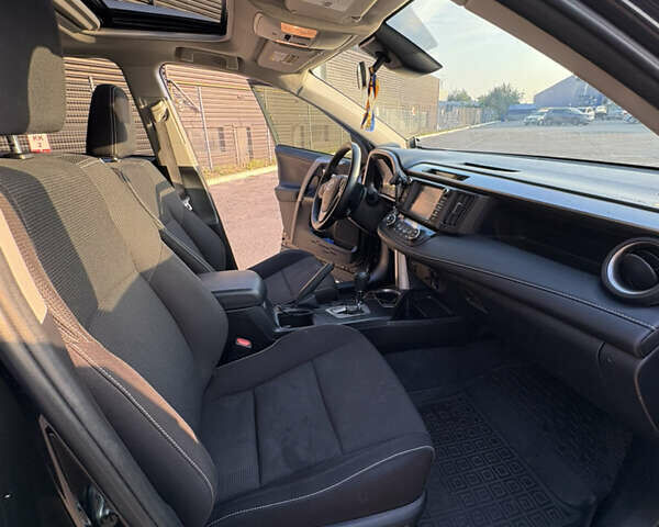 Черный Тойота РАВ 4, объемом двигателя 2.49 л и пробегом 99 тыс. км за 23000 $, фото 24 на Automoto.ua