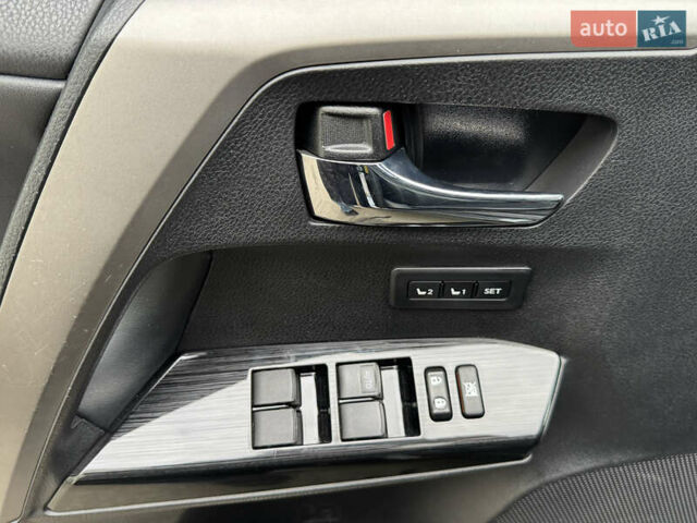 Черный Тойота РАВ 4, объемом двигателя 2.49 л и пробегом 118 тыс. км за 21999 $, фото 9 на Automoto.ua