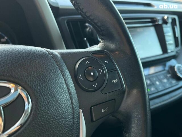 Тойота РАВ 4 2016 в Львове на Automoto.ua Черный Тойота РАВ 4, объемом двигателя 2.5 л и пробегом 117 тыс. км за 18990 $, фото 23 на Automoto.ua