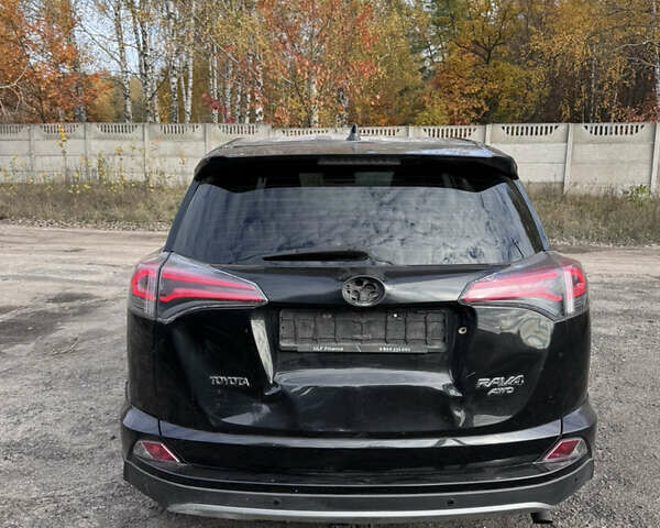 Тойота РАВ 4 2016 в Киеве на Automoto.ua Черный Тойота РАВ 4, объемом двигателя 2.2 л и пробегом 165 тыс. км за 12500 $, фото 5 на Automoto.ua
