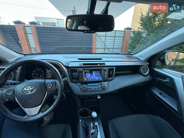 Черный Тойота РАВ 4, объемом двигателя 2.23 л и пробегом 183 тыс. км за 21500 $, фото 12 на Automoto.ua