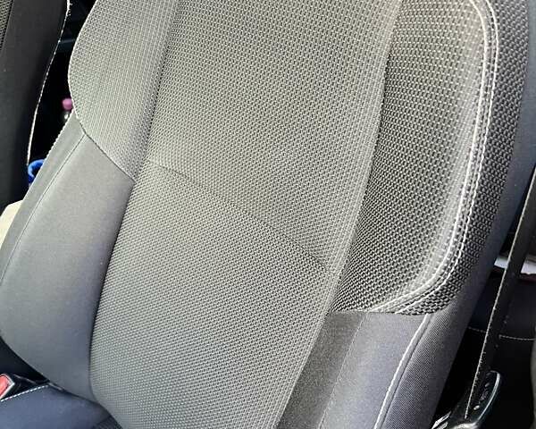 Черный Тойота РАВ 4, объемом двигателя 2.49 л и пробегом 172 тыс. км за 16750 $, фото 5 на Automoto.ua