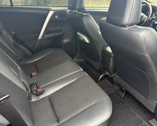 Черный Тойота РАВ 4, объемом двигателя 2.23 л и пробегом 198 тыс. км за 19600 $, фото 33 на Automoto.ua