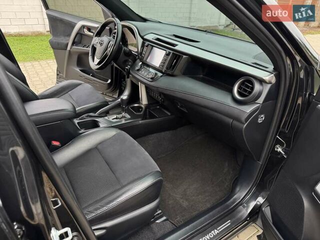 Черный Тойота РАВ 4, объемом двигателя 2.23 л и пробегом 150 тыс. км за 20900 $, фото 50 на Automoto.ua