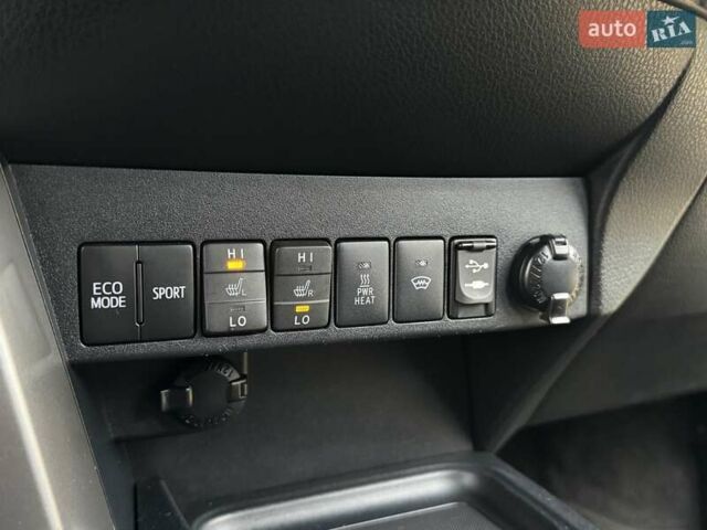 Черный Тойота РАВ 4, объемом двигателя 2.23 л и пробегом 150 тыс. км за 20900 $, фото 67 на Automoto.ua