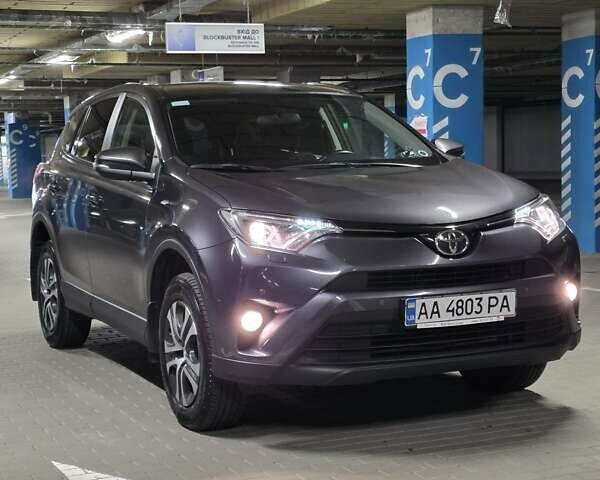 Черный Тойота РАВ 4, объемом двигателя 1.99 л и пробегом 129 тыс. км за 19600 $, фото 1 на Automoto.ua