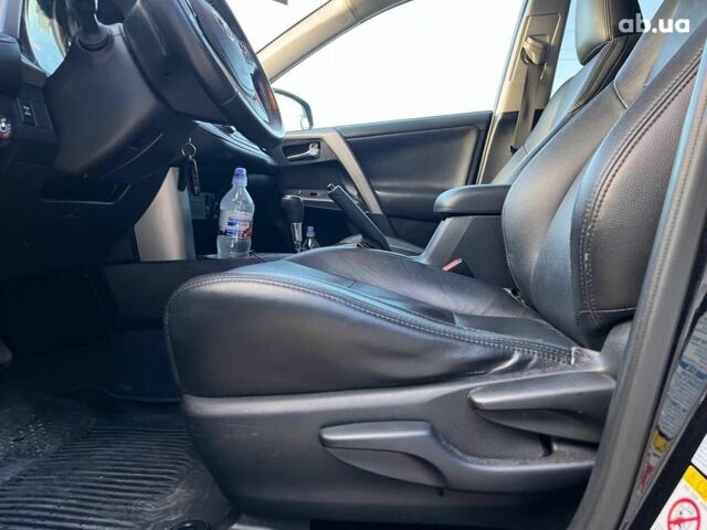 Тойота РАВ 4 2016 в Львове на Automoto.ua Черный Тойота РАВ 4, объемом двигателя 2.5 л и пробегом 117 тыс. км за 18990 $, фото 16 на Automoto.ua