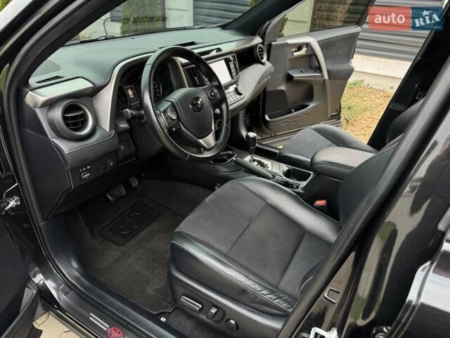 Черный Тойота РАВ 4, объемом двигателя 2.23 л и пробегом 150 тыс. км за 20900 $, фото 45 на Automoto.ua
