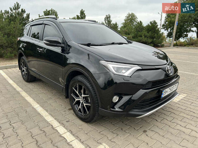 Черный Тойота РАВ 4, объемом двигателя 2.2 л и пробегом 150 тыс. км за 20500 $, фото 4 на Automoto.ua