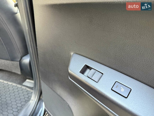 Черный Тойота РАВ 4, объемом двигателя 1.99 л и пробегом 96 тыс. км за 19700 $, фото 54 на Automoto.ua