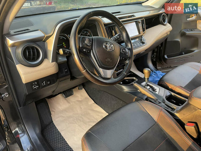 Тойота РАВ 4 2016 в Здолбунове на Automoto.ua Черный Тойота РАВ 4, объемом двигателя 2.49 л и пробегом 120 тыс. км за 22300 $, фото 24 на Automoto.ua