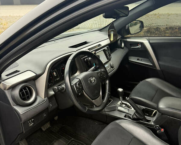 Черный Тойота РАВ 4, объемом двигателя 2.23 л и пробегом 198 тыс. км за 19600 $, фото 22 на Automoto.ua