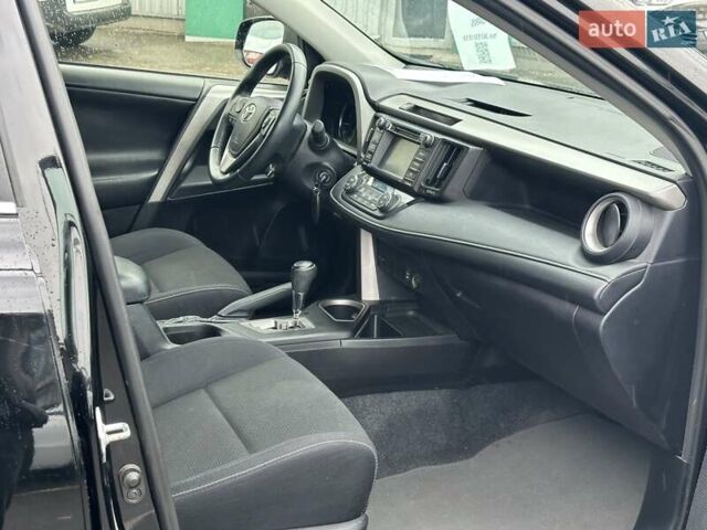 Чорний Тойота РАВ 4, об'ємом двигуна 2.49 л та пробігом 108 тис. км за 17990 $, фото 28 на Automoto.ua