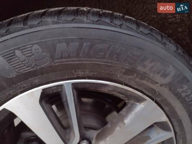 Черный Тойота РАВ 4, объемом двигателя 2.23 л и пробегом 117 тыс. км за 21600 $, фото 8 на Automoto.ua