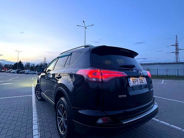 Черный Тойота РАВ 4, объемом двигателя 2 л и пробегом 95 тыс. км за 19000 $, фото 5 на Automoto.ua