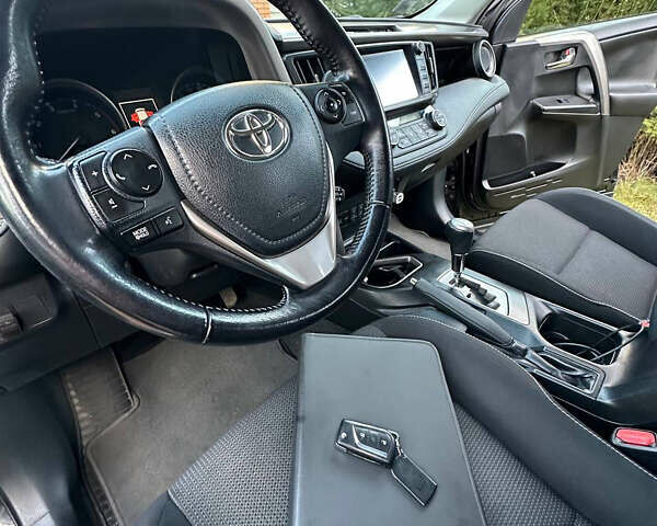 Черный Тойота РАВ 4, объемом двигателя 2.23 л и пробегом 183 тыс. км за 21500 $, фото 21 на Automoto.ua