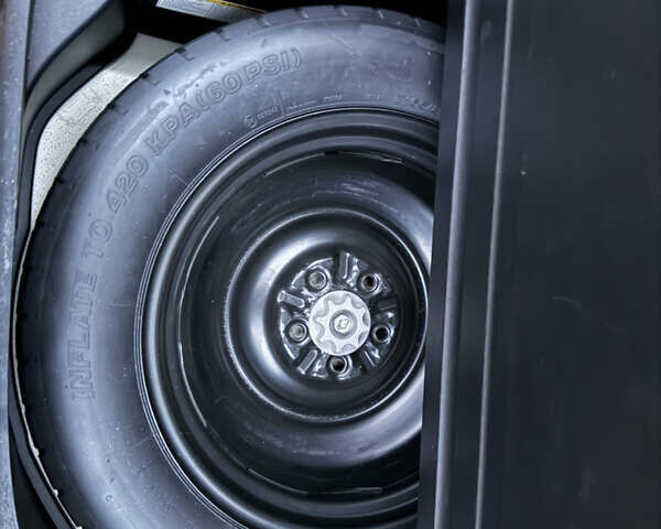 Чорний Тойота РАВ 4, об'ємом двигуна 2.49 л та пробігом 108 тис. км за 24900 $, фото 23 на Automoto.ua