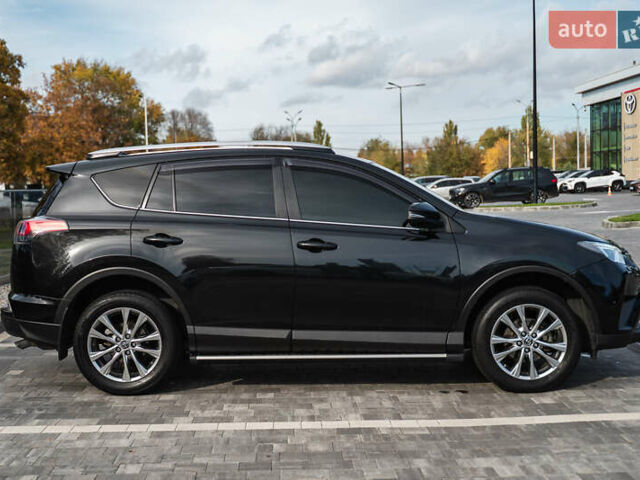 Черный Тойота РАВ 4, объемом двигателя 2.23 л и пробегом 97 тыс. км за 23775 $, фото 7 на Automoto.ua