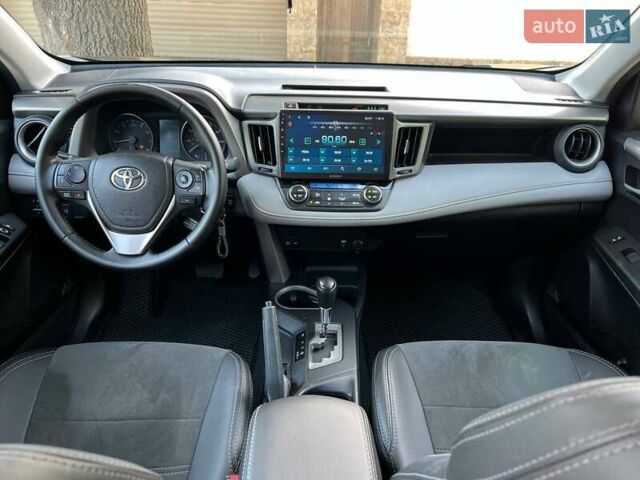 Тойота РАВ 4 2017 в Одессе на Automoto.ua Черный Тойота РАВ 4, объемом двигателя 2.5 л и пробегом 120 тыс. км за 19900 $, фото 13 на Automoto.ua
