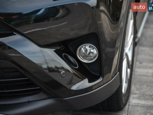 Тойота РАВ 4 2017 в Днепре (Днепропетровске) на Automoto.ua Черный Тойота РАВ 4, объемом двигателя 2.23 л и пробегом 94 тыс. км за 24300 $, фото 37 на Automoto.ua