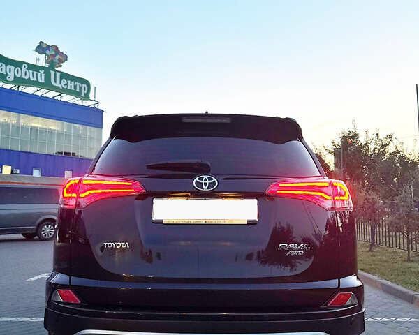 Тойота РАВ 4 2017 в Львове на Automoto.ua Черный Тойота РАВ 4, объемом двигателя 2.23 л и пробегом 99 тыс. км за 23200 $, фото 14 на Automoto.ua
