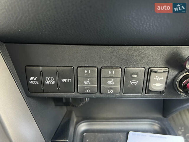 Черный Тойота РАВ 4, объемом двигателя 2.49 л и пробегом 66 тыс. км за 26830 $, фото 32 на Automoto.ua