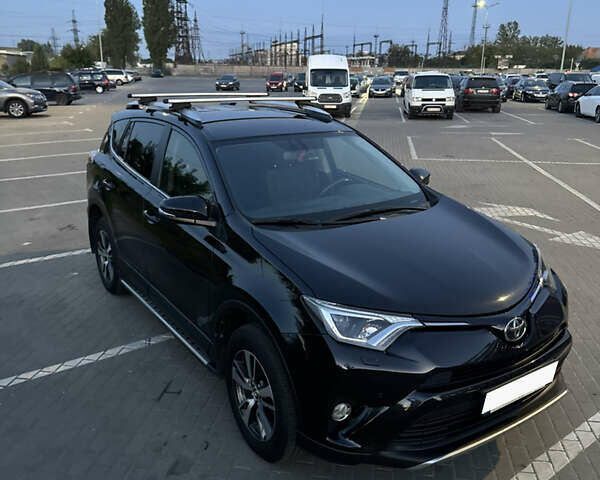 Тойота РАВ 4 2017 в Львове на Automoto.ua Черный Тойота РАВ 4, объемом двигателя 2.23 л и пробегом 99 тыс. км за 23200 $, фото 16 на Automoto.ua