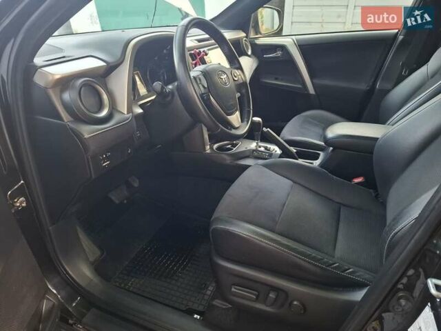 Чорний Тойота РАВ 4, об'ємом двигуна 2 л та пробігом 151 тис. км за 20700 $, фото 8 на Automoto.ua
