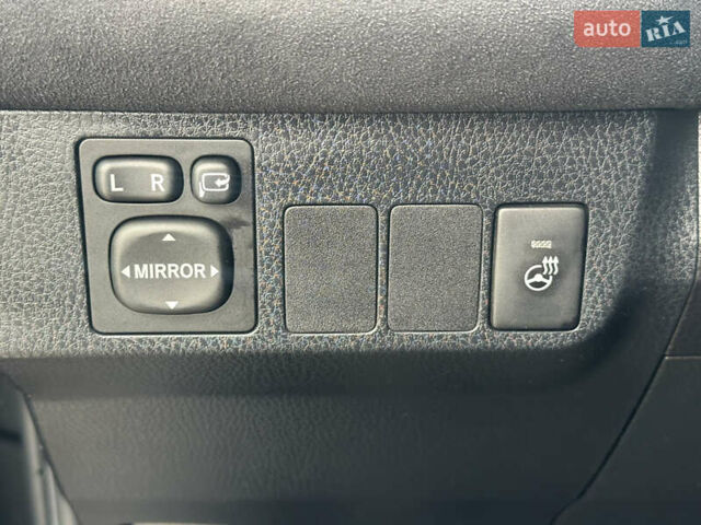 Тойота РАВ 4 2017 в Киеве на Automoto.ua Черный Тойота РАВ 4, объемом двигателя 2.23 л и пробегом 207 тыс. км за 18000 $, фото 34 на Automoto.ua