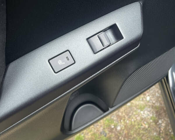 Черный Тойота РАВ 4, объемом двигателя 2.23 л и пробегом 187 тыс. км за 19100 $, фото 19 на Automoto.ua