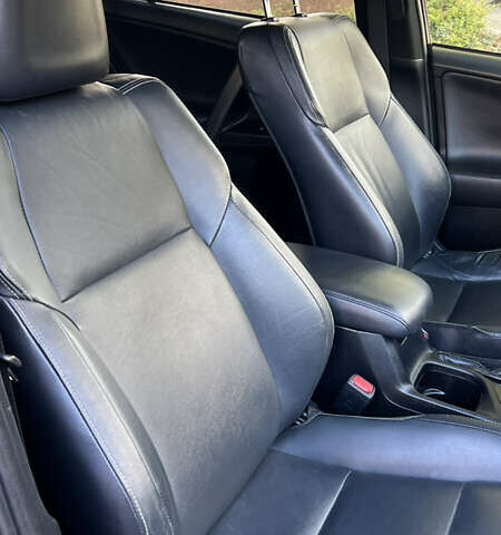 Черный Тойота РАВ 4, объемом двигателя 2.5 л и пробегом 190 тыс. км за 19900 $, фото 15 на Automoto.ua