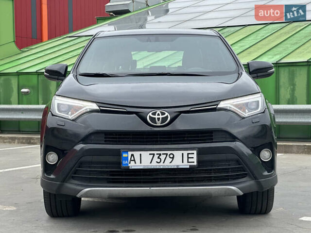 Тойота РАВ 4 2017 в Киеве на Automoto.ua Черный Тойота РАВ 4, объемом двигателя 2.23 л и пробегом 207 тыс. км за 18000 $, фото 5 на Automoto.ua