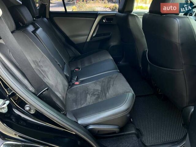 Тойота РАВ 4 2017 в Одессе на Automoto.ua Черный Тойота РАВ 4, объемом двигателя 2.5 л и пробегом 120 тыс. км за 19900 $, фото 15 на Automoto.ua