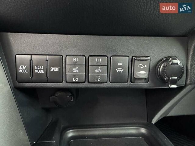 Черный Тойота РАВ 4, объемом двигателя 2.49 л и пробегом 92 тыс. км за 24500 $, фото 17 на Automoto.ua