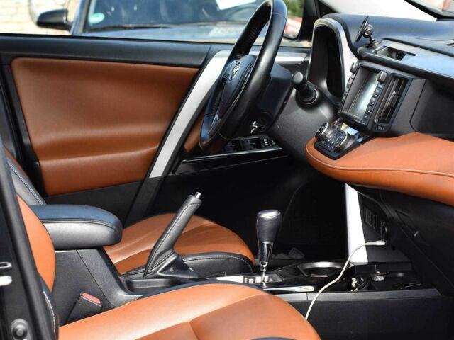 Черный Тойота РАВ 4, объемом двигателя 2.5 л и пробегом 111 тыс. км за 22850 $, фото 12 на Automoto.ua