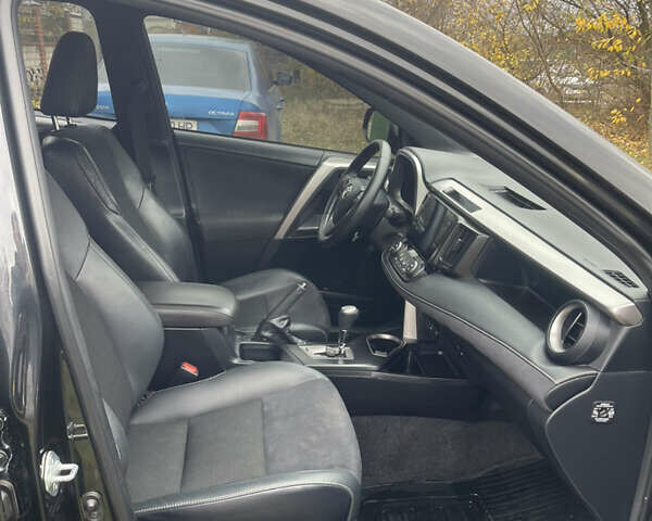 Черный Тойота РАВ 4, объемом двигателя 2.23 л и пробегом 187 тыс. км за 19100 $, фото 13 на Automoto.ua