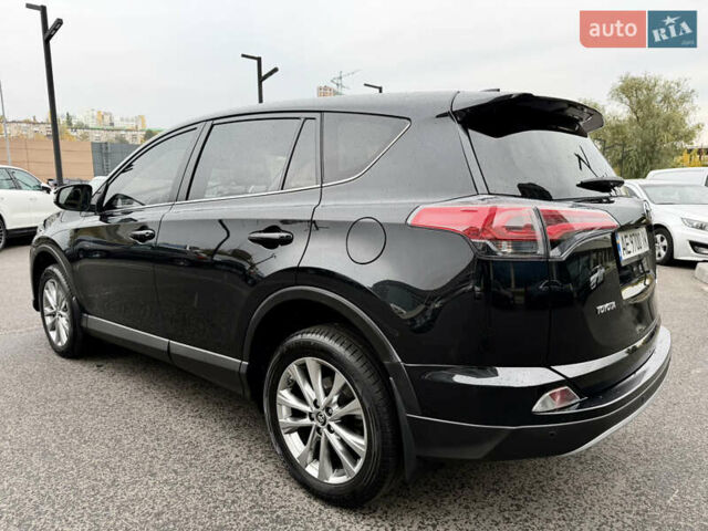 Тойота РАВ 4 2017 в Днепре (Днепропетровске) на Automoto.ua Черный Тойота РАВ 4, объемом двигателя 2.23 л и пробегом 240 тыс. км за 18700 $, фото 7 на Automoto.ua
