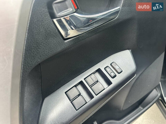 Тойота РАВ 4 2017 в Киеве на Automoto.ua Черный Тойота РАВ 4, объемом двигателя 2.23 л и пробегом 207 тыс. км за 18000 $, фото 16 на Automoto.ua