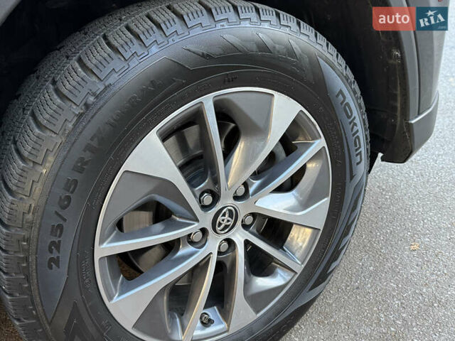 Черный Тойота РАВ 4, объемом двигателя 2.49 л и пробегом 72 тыс. км за 25000 $, фото 15 на Automoto.ua