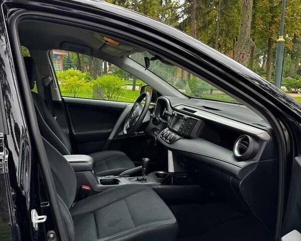Чорний Тойота РАВ 4, об'ємом двигуна 2.5 л та пробігом 92 тис. км за 18000 $, фото 6 на Automoto.ua