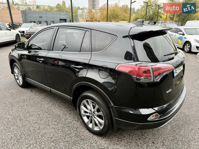 Тойота РАВ 4 2017 в Днепре (Днепропетровске) на Automoto.ua Черный Тойота РАВ 4, объемом двигателя 2.23 л и пробегом 240 тыс. км за 18700 $, фото 8 на Automoto.ua