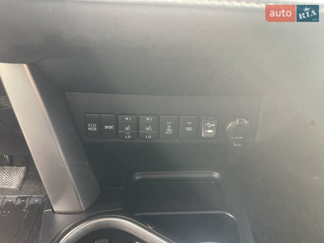 Черный Тойота РАВ 4, объемом двигателя 2.23 л и пробегом 187 тыс. км за 19100 $, фото 20 на Automoto.ua