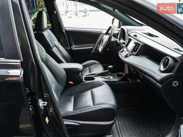 Тойота РАВ 4 2017 в Днепре (Днепропетровске) на Automoto.ua Черный Тойота РАВ 4, объемом двигателя 2.23 л и пробегом 94 тыс. км за 24300 $, фото 24 на Automoto.ua