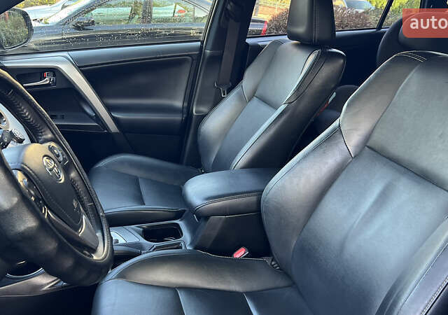 Черный Тойота РАВ 4, объемом двигателя 2.5 л и пробегом 190 тыс. км за 19900 $, фото 12 на Automoto.ua